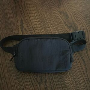 Lulu Lemon Mini Belt Bag